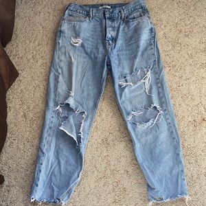 Light Wash Ripped Mom Jeans